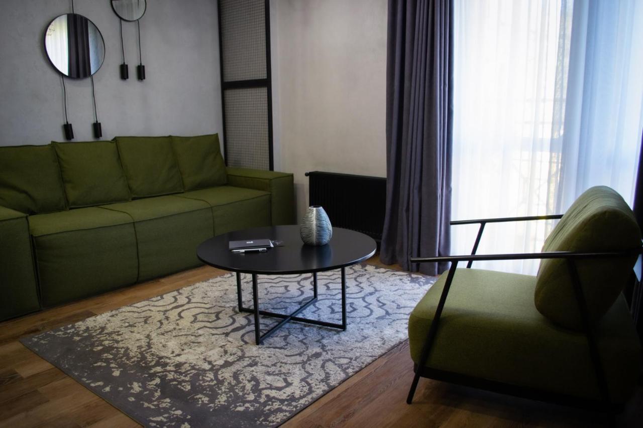 Kostjukowski Brand-New Apart-Hotel Lviv Exterior photo